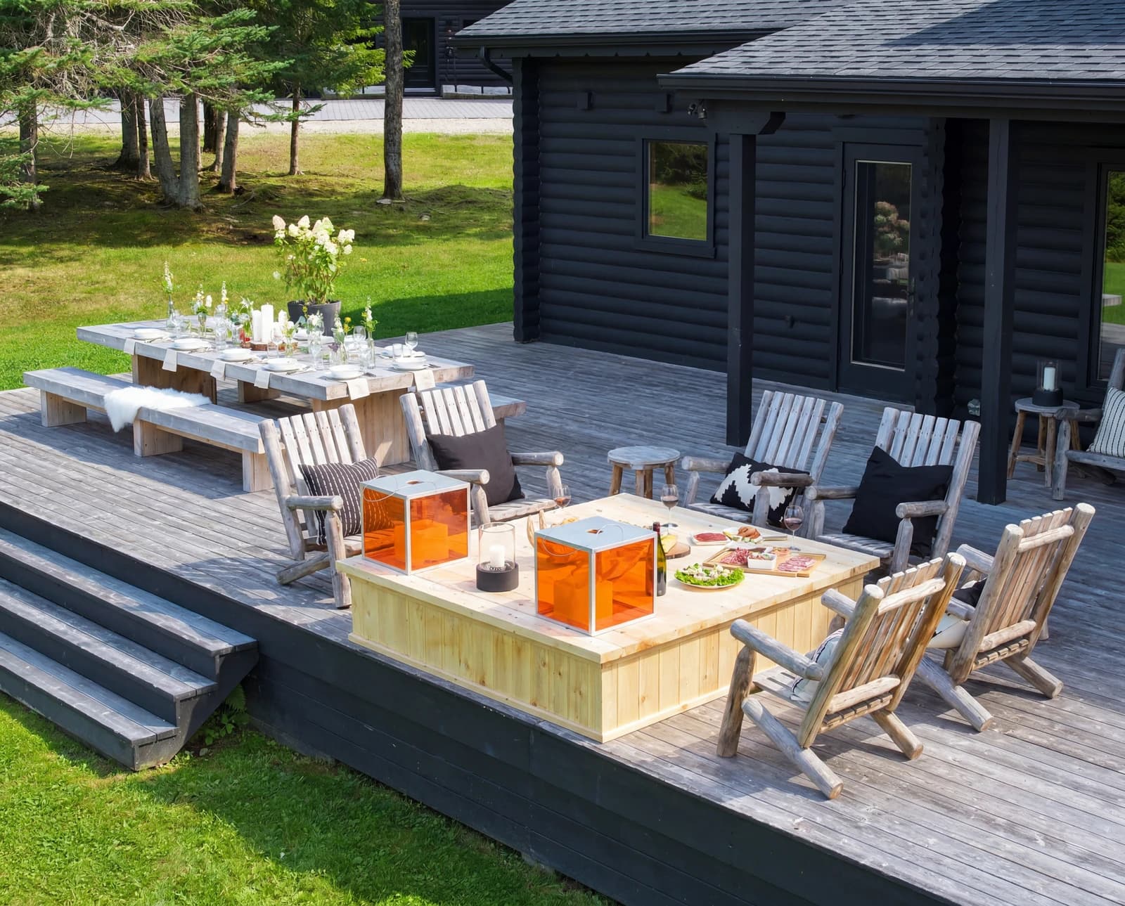 Lounge chairs and drinks on the deck